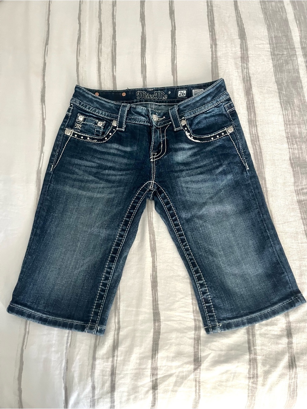 Miss Me Bermuda Jean Shorts | Size 26 | Dark Wash | Embellished